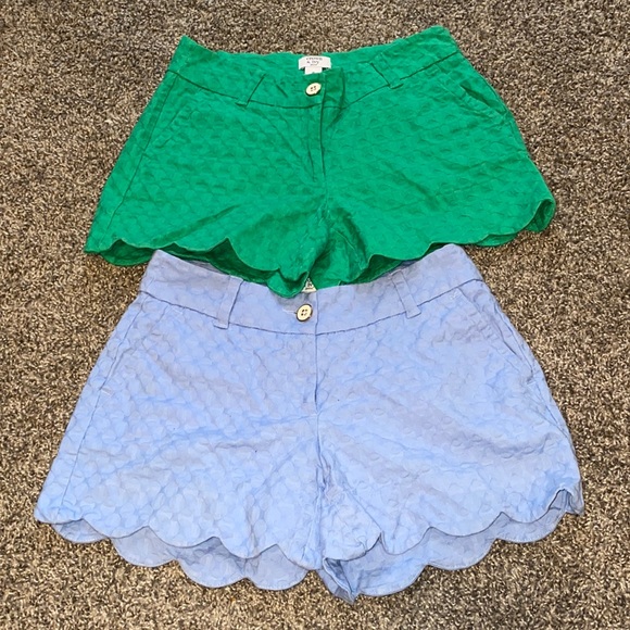 Womens scalloped blue and green shorts - Picture 1 of 4